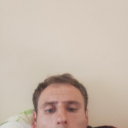 roman gulac, 33, 