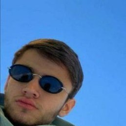 Ali, 32, 