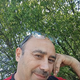 Rdvan deko, 46, 