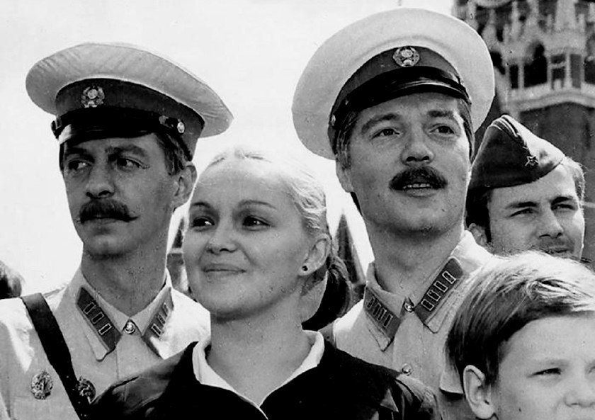   Ĩ ɻ.        .  ...