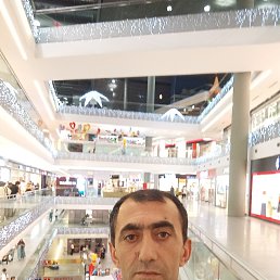 Yunis, 43, 