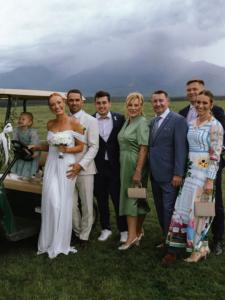 Ивонна Фиалкова показала фотографии со своей свадьбы. «12.09.2025!», — подписала их биатлонистка. - 3