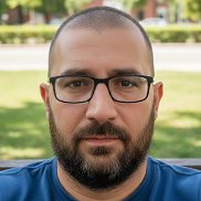 Garnik, 44 ����, ������