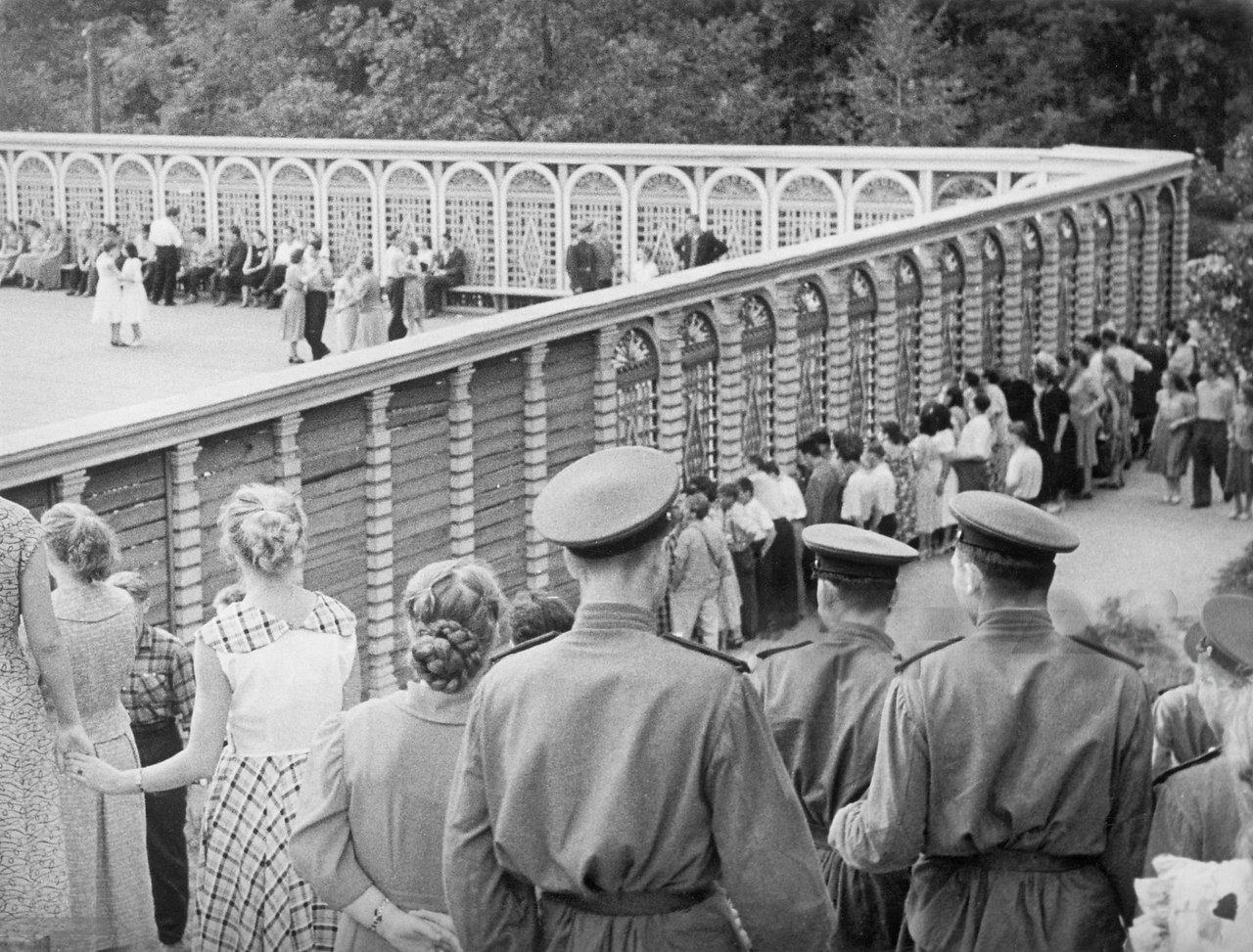    . 1959 .  :  