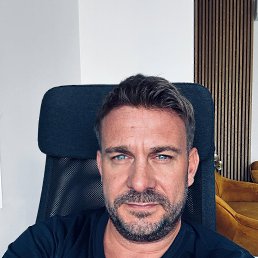 ������, 43 ����, ����������