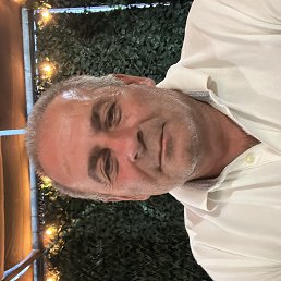 Armen, 54, 