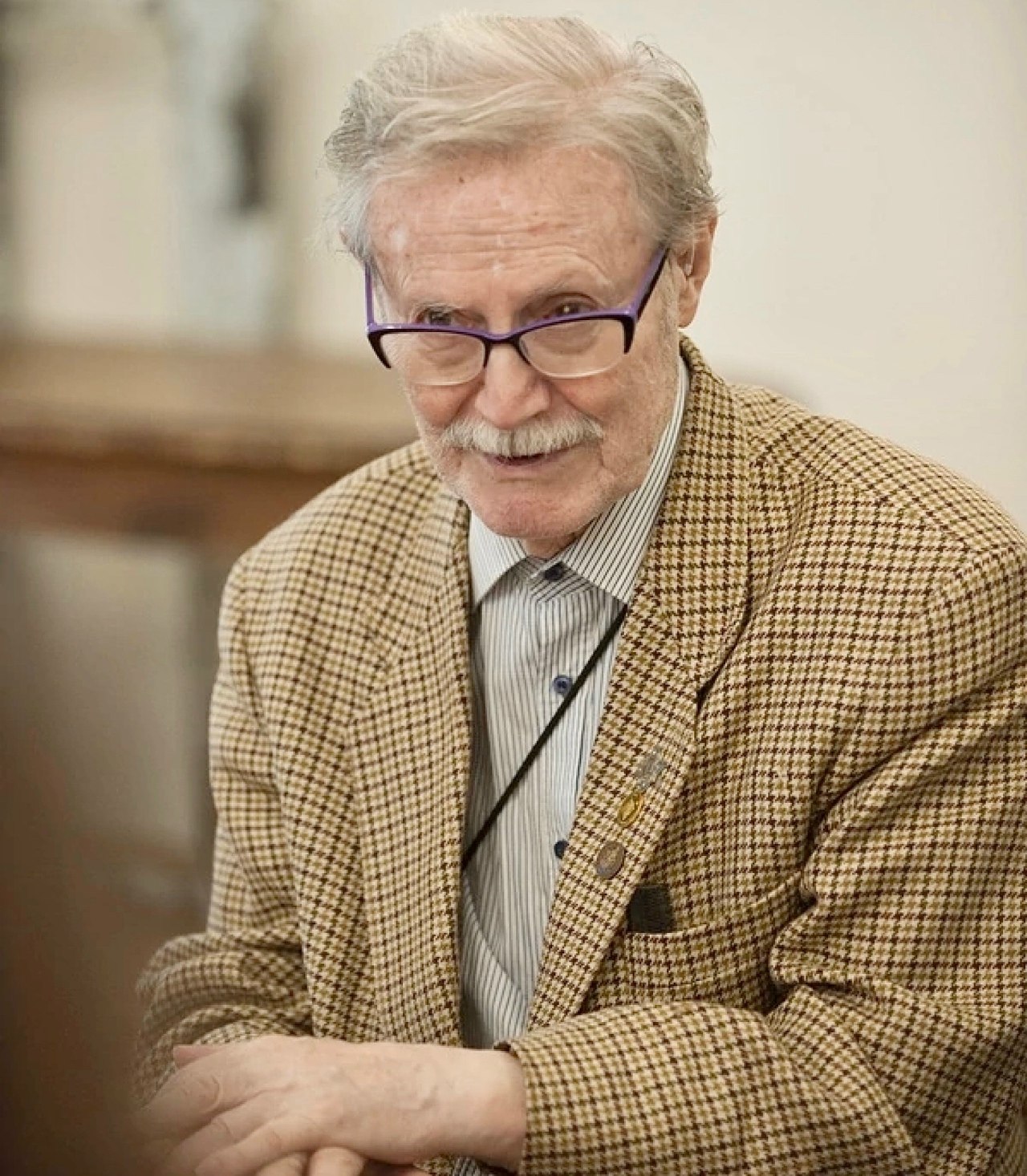       1943-. ,      ?   .  ...