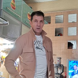 ������, 53 ����, ������