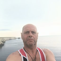 Ivan, 53, 