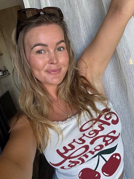 Apinya, 30 ���, ������