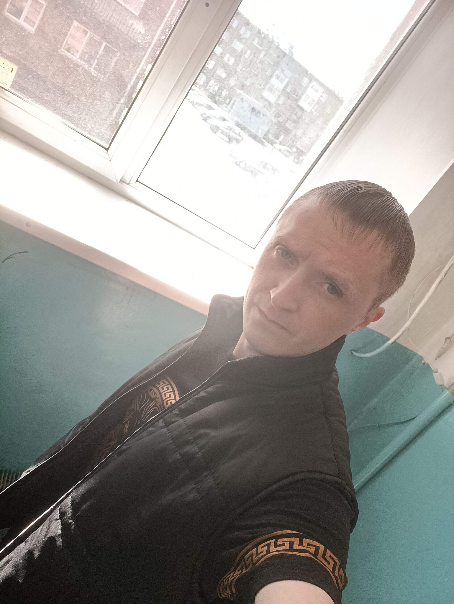   - 3  2025  20:27 - 29