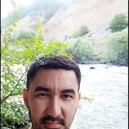 Maks, 41, 