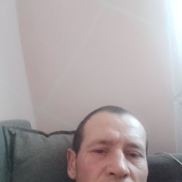 Dima, 43, 